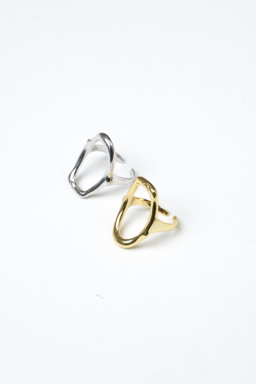 Кольцо перстень серебро 925 в виде буквы О