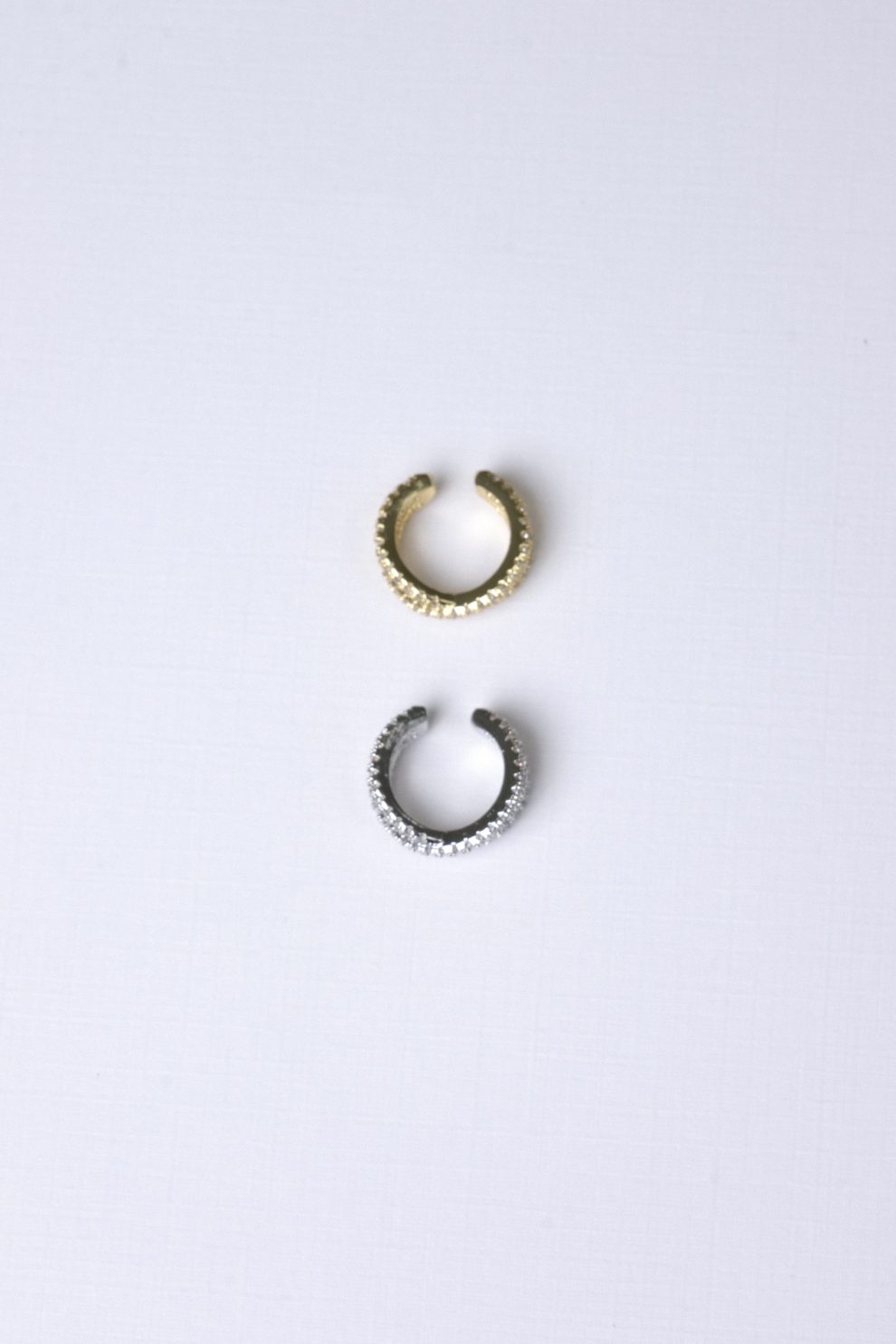 Кафф Metal infinity с фианитами