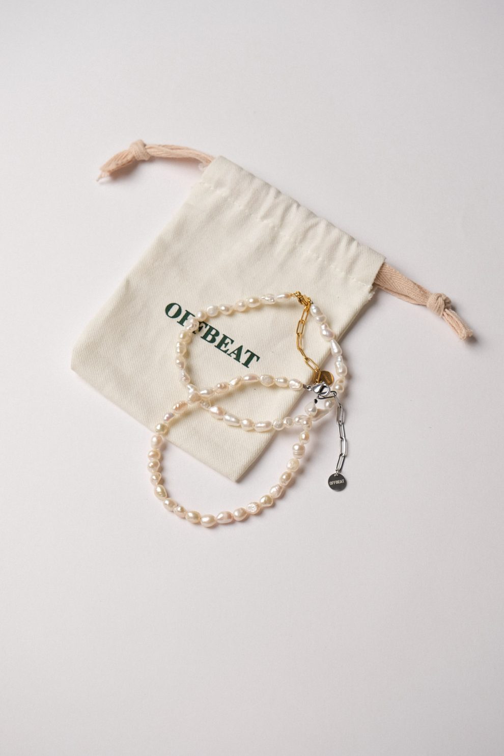 Анклет  классический из мелкого жемчуга