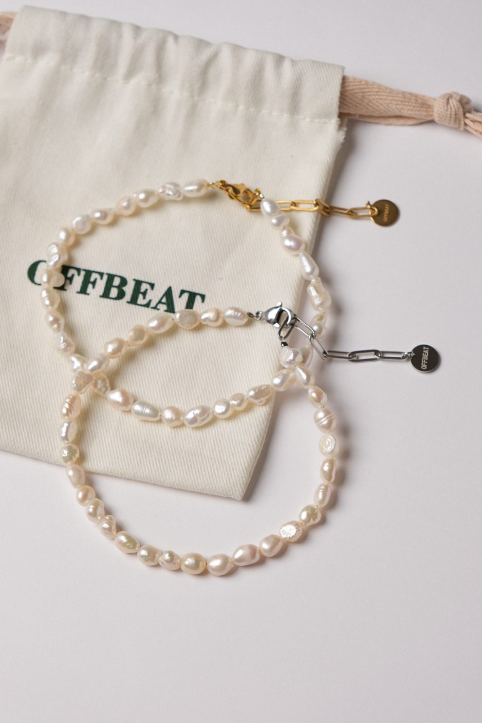 Анклет  классический из мелкого жемчуга