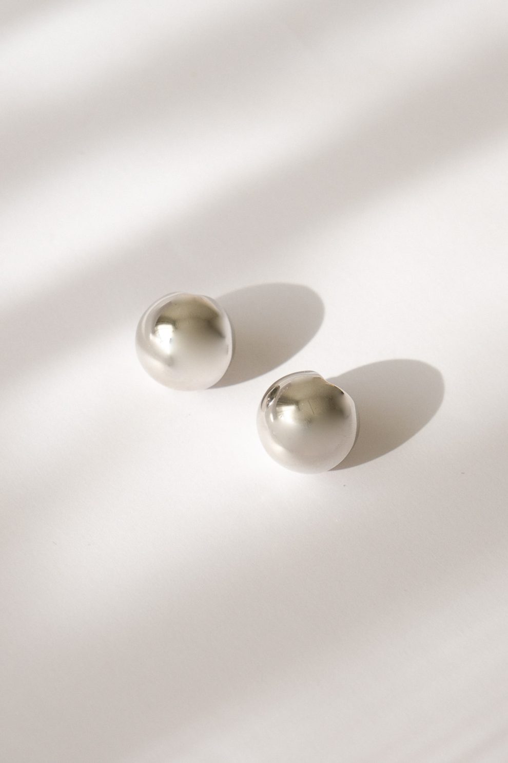 Серьги гвоздики полусфера