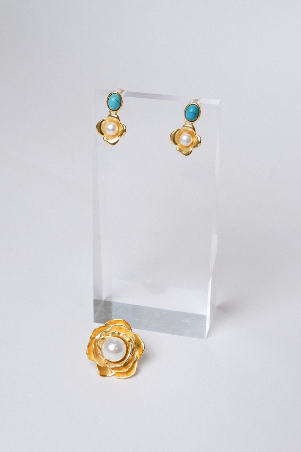 Брошь Pearlheart Flower