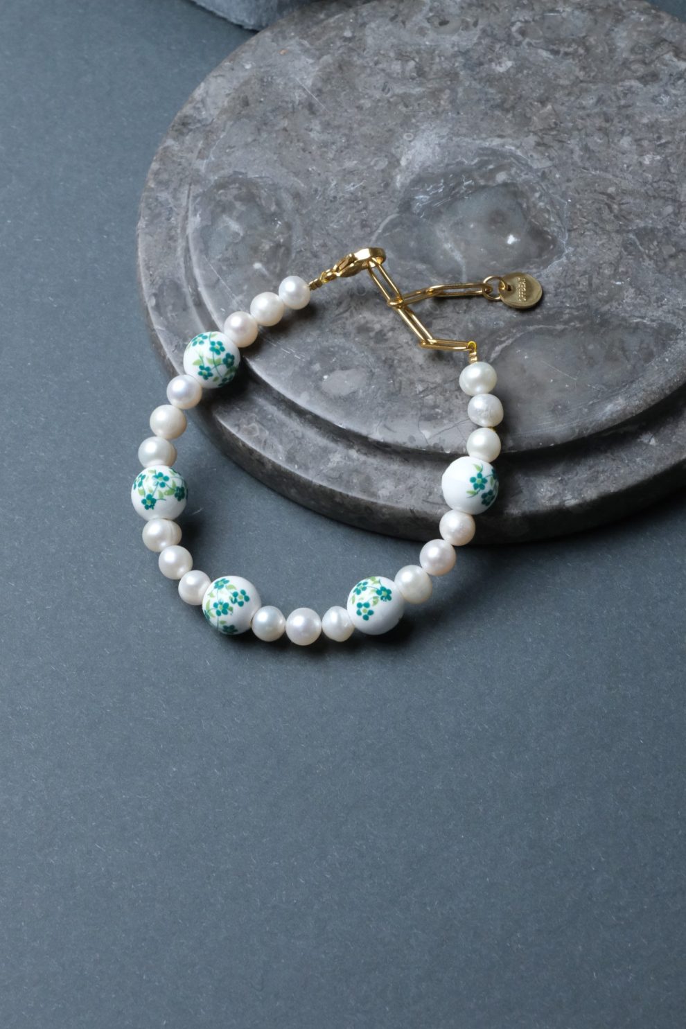 Браслет Green flowers