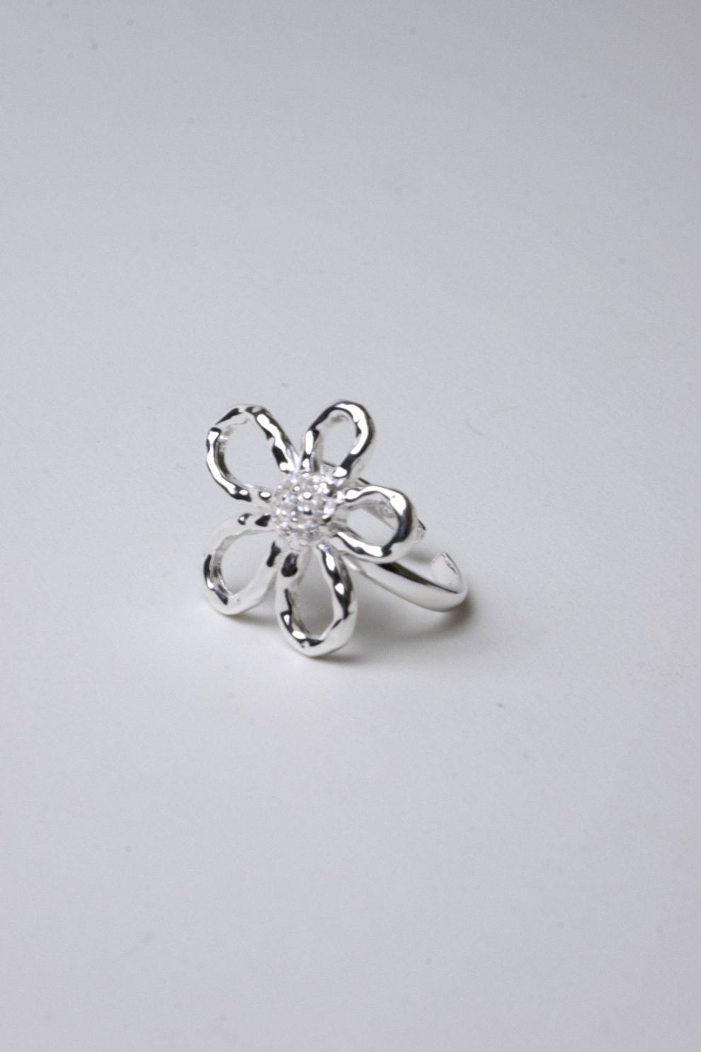 Кольцо Radiant Petals