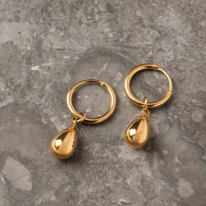 Серьги капельки на хупах в позолоте