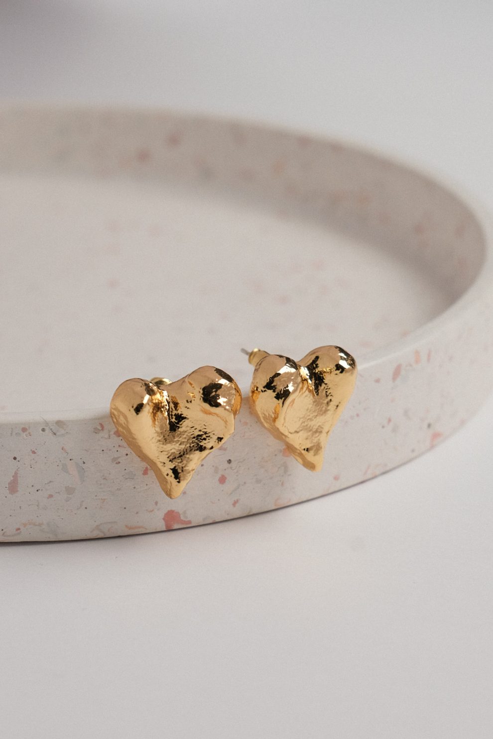 Серьги crumpled heart