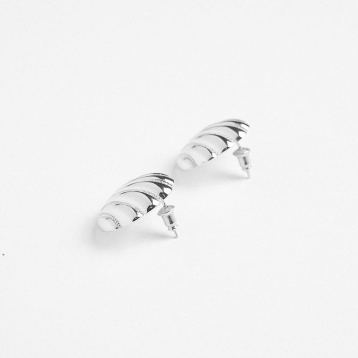 Серьги гвоздики shells