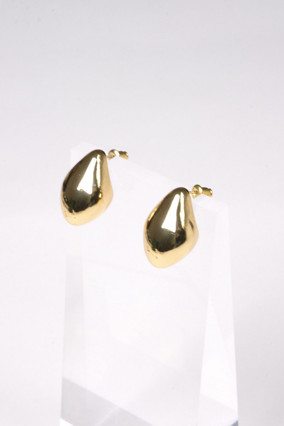 Серьги на гвоздиках droplet